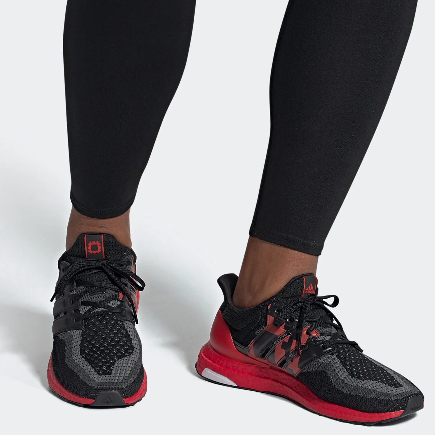 Adidas genuine UltraBOOST men's city series running shoes FW3724
Adidas genuine UltraBOOST men's city series running shoes FW3724