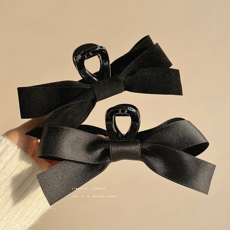 Audrey Hepburn Hair Clip:Large Jaw Claw Clip with Bowknot Accent |Non-Slip Grip Premium Rhinestone Hair Claw for Low Bun & Updo
Audrey Hepburn Hair Clip:Large Jaw Claw Clip with Bowknot Accent |Non-Slip Grip Premium Rhinestone Hair Claw for Low Bun & Updo
