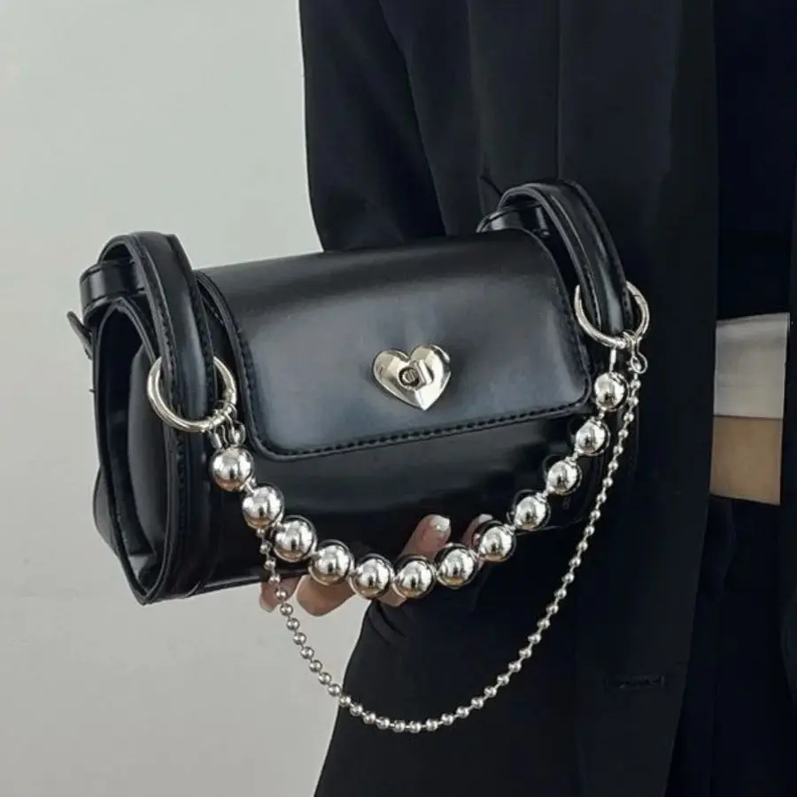 Lock Buckle Heart-shaped Cylindrical Bag For Women High-end Chain Shoulder Crossbody Bag Classic Black Motorcycle Bag Y2K
Lock Buckle Heart-shaped Cylindrical Bag For Women High-end Chain Shoulder Crossbody Bag Classic Black Motorcycle Bag Y2K