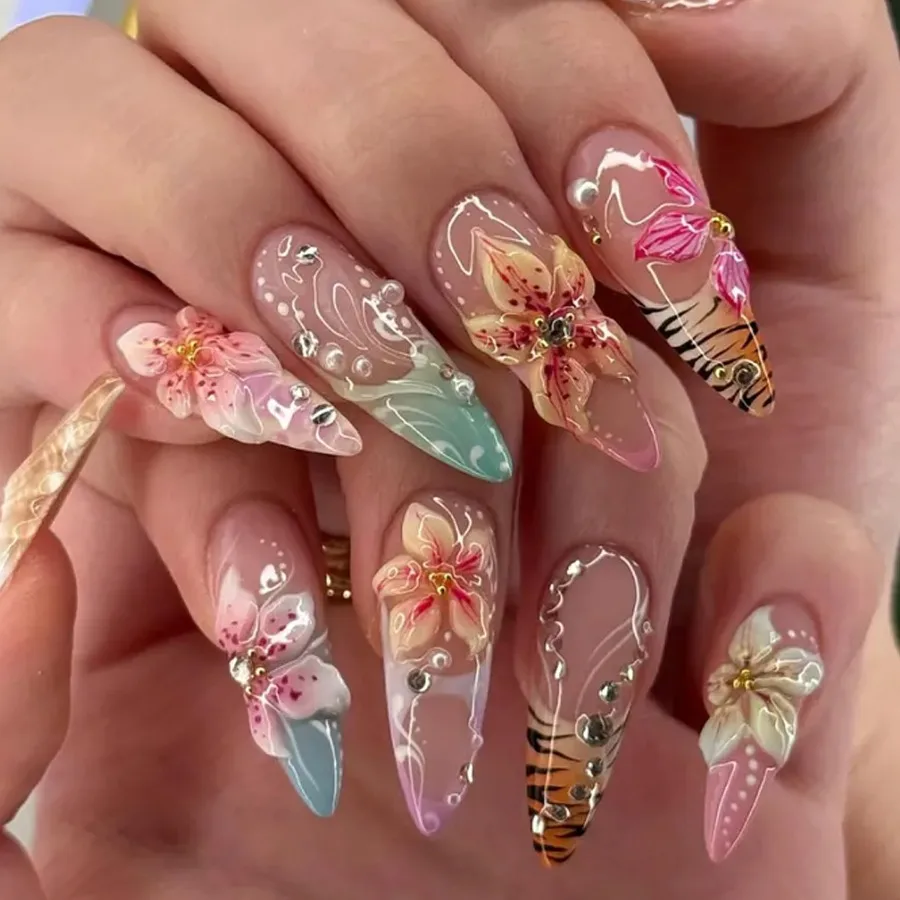 Wear armor long water droplets gradual change French edge 3D three-dimensional flowers, pearl diamond removable fake nail patch
Wear armor long water droplets gradual change French edge 3D three-dimensional flowers, pearl diamond removable fake nail patch
