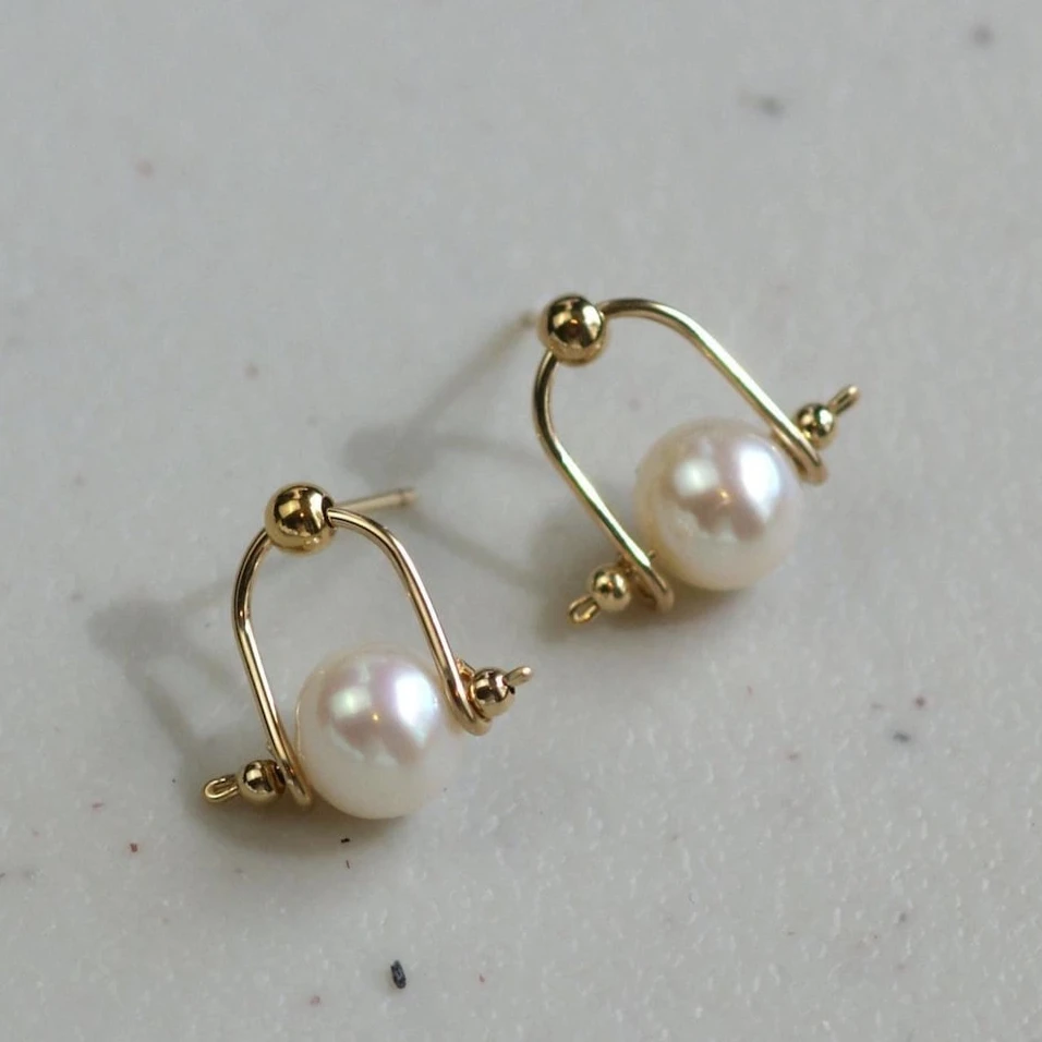 925 Silver/14K Gold Filled Pearl Stud Earrings Dainty Jewelry Tarnish Resistant Earrings Waterproof Jewelry Gift for Women
925 Silver/14K Gold Filled Pearl Stud Earrings Dainty Jewelry Tarnish Resistant Earrings Waterproof Jewelry Gift for Women