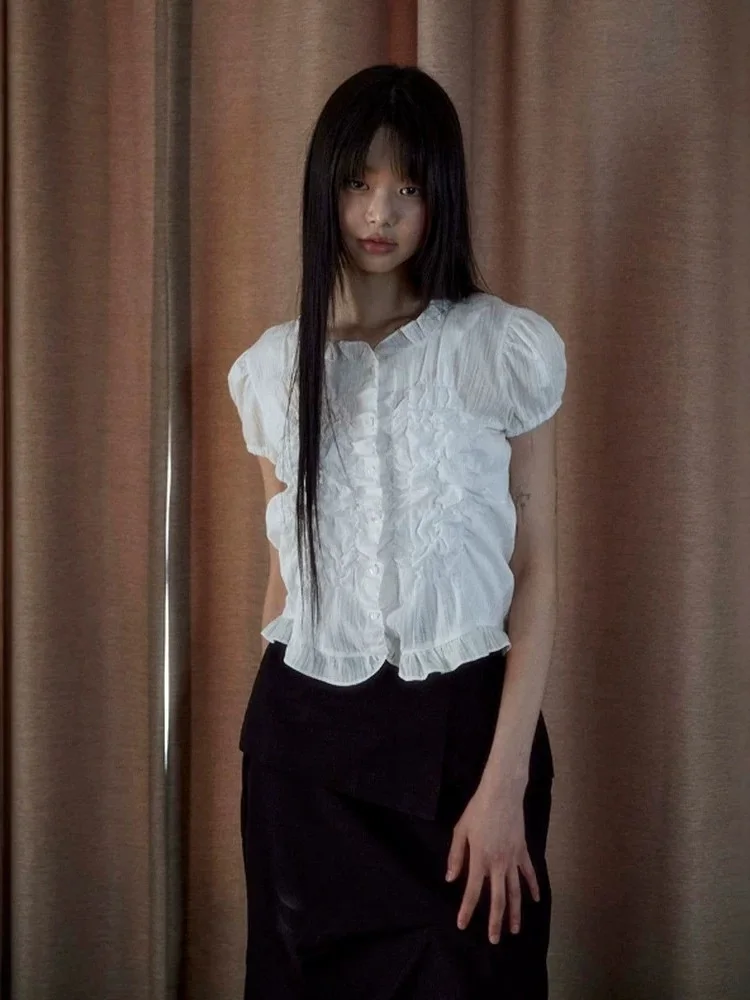 Korean Style Short Bubble Sleeve Ruffle Hem Slim Fit Women's Shirt Simple Stylish Cotton Floral Print Casual Top
Korean Style Short Bubble Sleeve Ruffle Hem Slim Fit Women's Shirt Simple Stylish Cotton Floral Print Casual Top