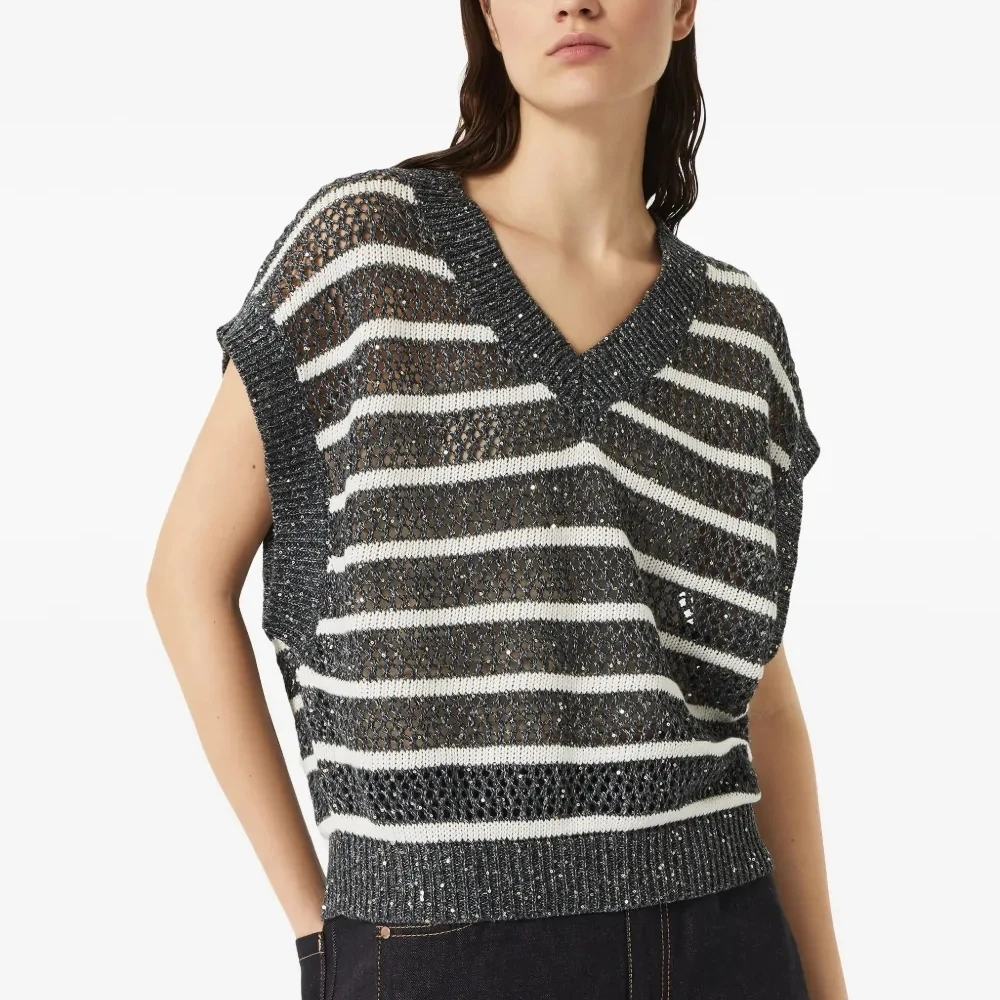 Luxury Brand Design Dazzling Black Semi-transparent Knit Sweater Pullover knitwear For Woman Sleeveless Top T-shirt Hollowed
Luxury Brand Design Dazzling Black Semi-transparent Knit Sweater Pullover knitwear For Woman Sleeveless Top T-shirt Hollowed