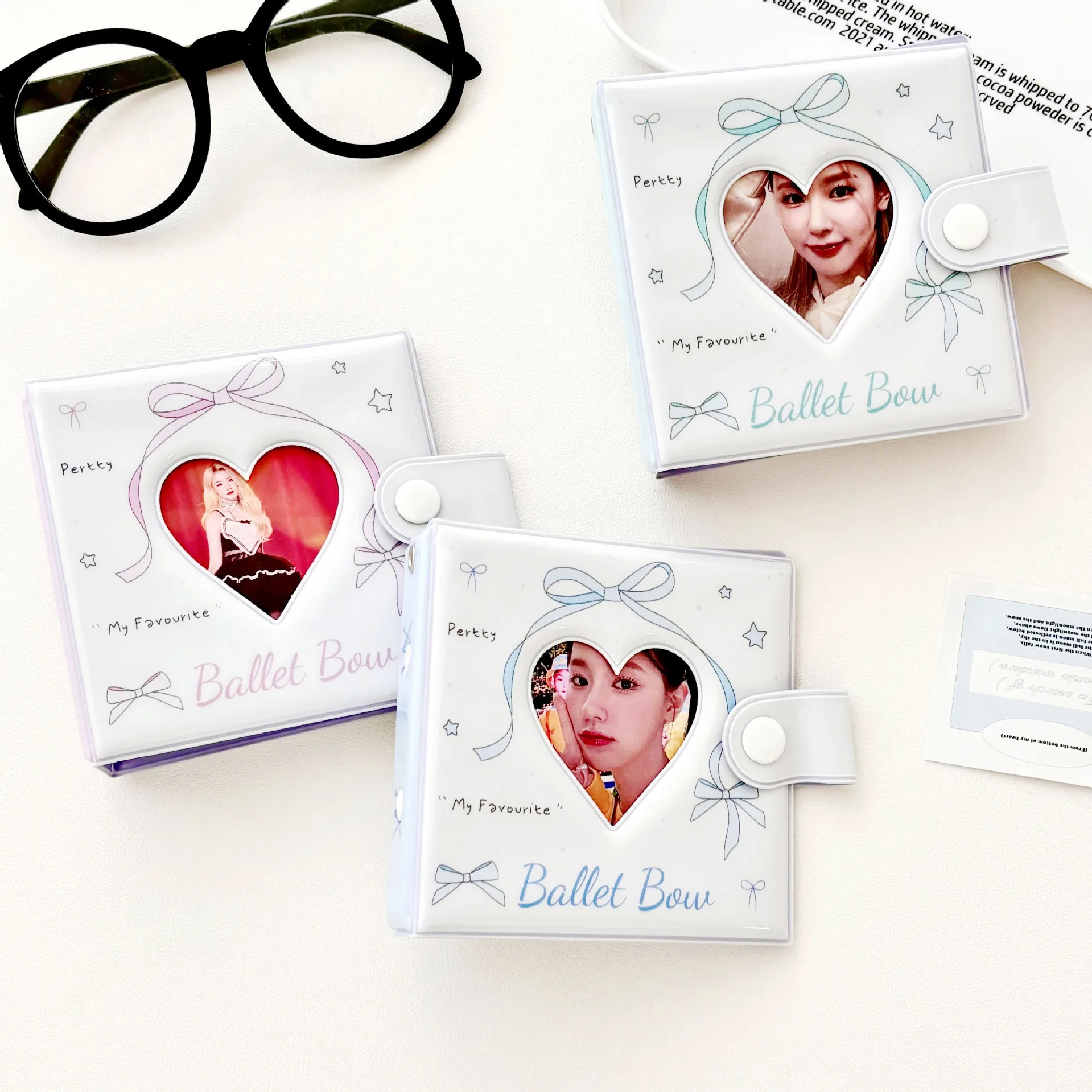 Ins Minimalist Ballet Bow Style Hole Loose Leaf Bag, Three Inch Small Card Book, Storage Book
Ins Minimalist Ballet Bow Style Hole Loose Leaf Bag, Three Inch Small Card Book, Storage Book