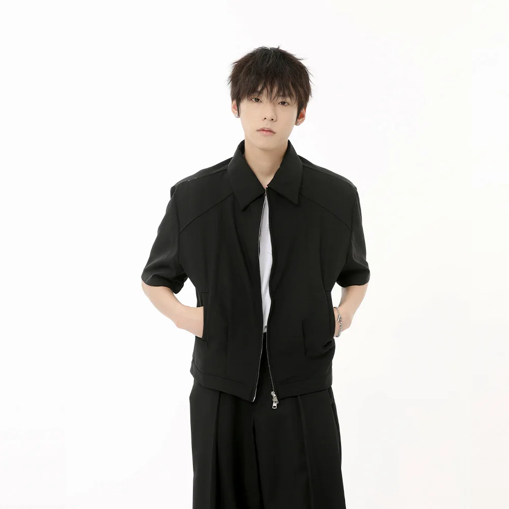 SYUHGFA Men's Wear 2024 Spring New Korean Style Streetwear Solid Color Jacket Fashion Turn Down Collar Short Sleeve Zipper Coat
SYUHGFA Men's Wear 2024 Spring New Korean Style Streetwear Solid Color Jacket Fashion Turn Down Collar Short Sleeve Zipper Coat