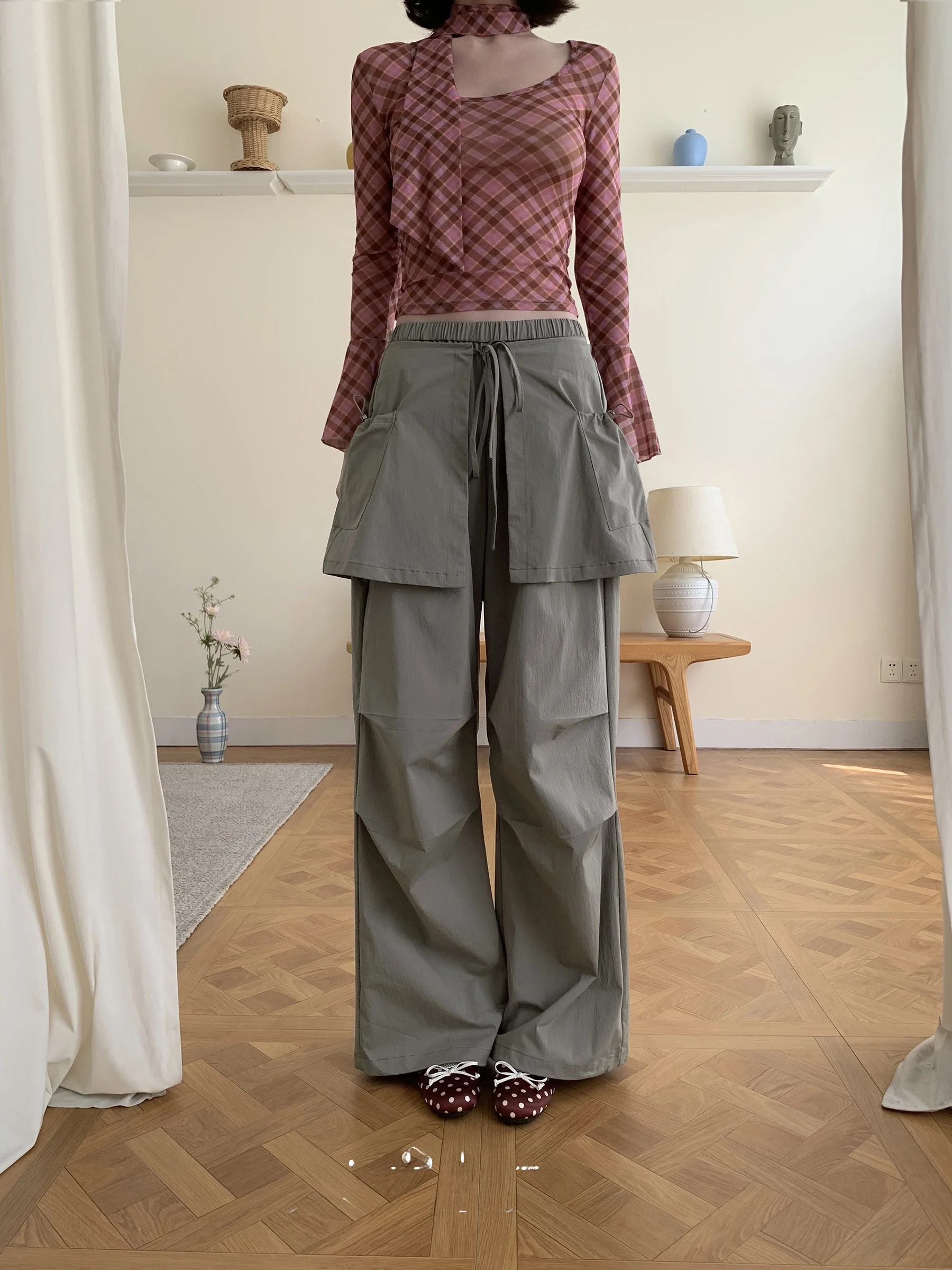 JDE Design Sense Women's Utility Pants Belted Paratrooper Loose Waist Casual Wide Leg Pants Fake Two-Piece Style Elastic Waist
JDE Design Sense Women's Utility Pants Belted Paratrooper Loose Waist Casual Wide Leg Pants Fake Two-Piece Style Elastic Waist