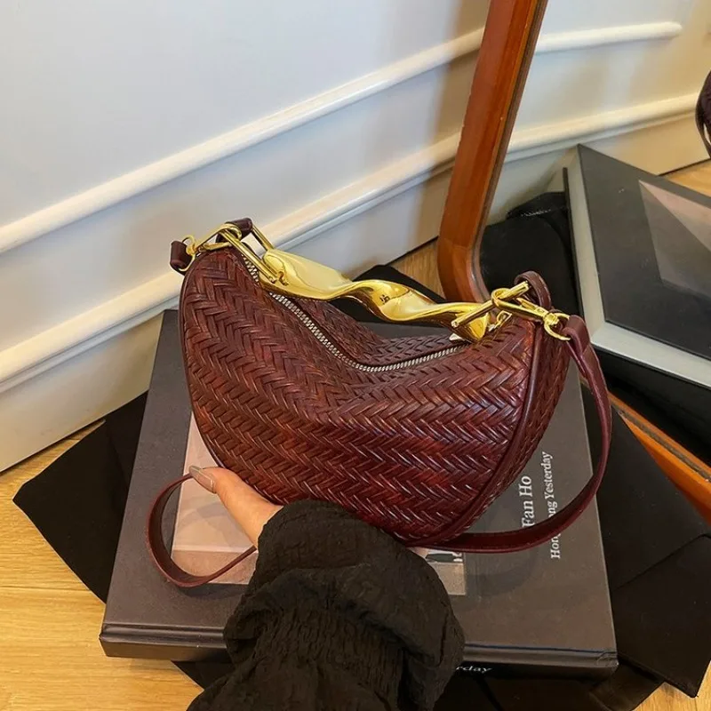 Stylish Diaper Bag For Women Large Capacity Textured Satchel Fashionable Leather Shoulder Bag For Business Party Travel
Stylish Diaper Bag For Women Large Capacity Textured Satchel Fashionable Leather Shoulder Bag For Business Party Travel