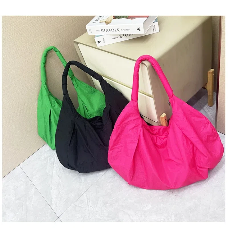 2024 Summer New Canvas Shoulder Bag, Crossbody Bag, Pleated Dumpling Bag, Large Capacity Women's Casual Travel Handbag
2024 Summer New Canvas Shoulder Bag, Crossbody Bag, Pleated Dumpling Bag, Large Capacity Women's Casual Travel Handbag