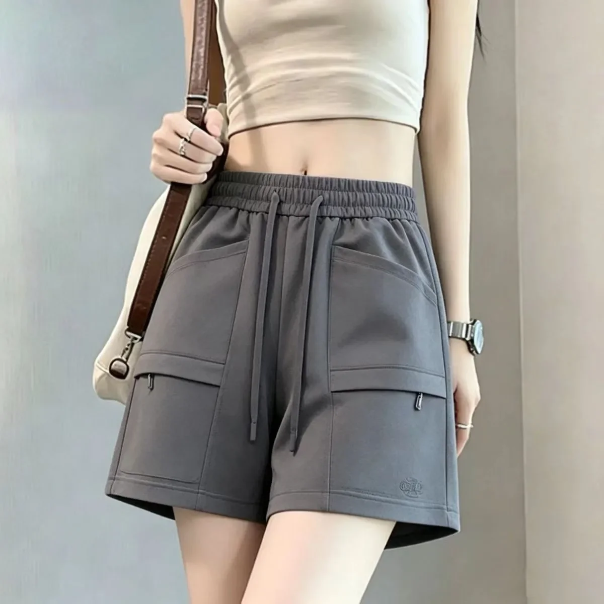 Women Gray Loose Cargo Shorts with Drawstring Waist and Front Pockets Casual Summer Short Pants for Daily Wear
Women Gray Loose Cargo Shorts with Drawstring Waist and Front Pockets Casual Summer Short Pants for Daily Wear