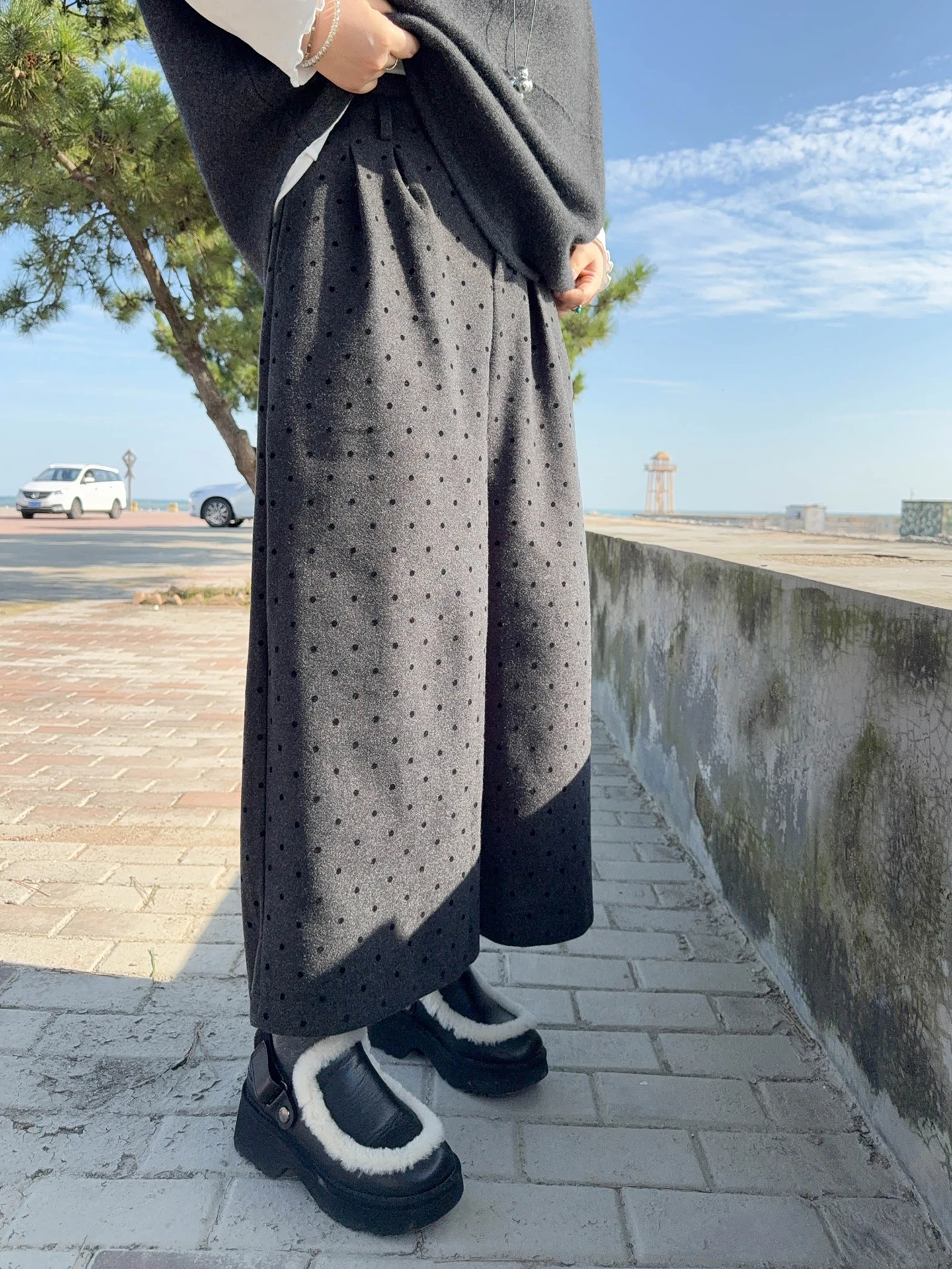 Брюки VOGANA с высокой талией, прямые, в горошек, винтажные, широкие, для полных женщин, зимние, повседневные, модные
Брюки VOGANA с высокой талией, прямые, в горошек, винтажные, широкие, для полных женщин, зимние, повседневные, модные