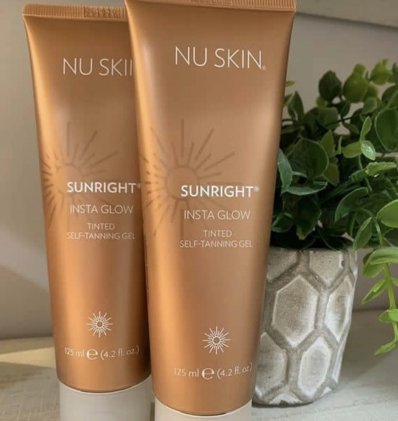 125 мл оригинальный Nu Skin Sunright Insta Glow тонированный гель для самозагарения, лосьон для тела, натуральный нежный ровный тон кожи, увлажняющий крем
125 мл оригинальный Nu Skin Sunright Insta Glow тонированный гель для самозагарения, лосьон для тела, натуральный нежный ровный тон кожи, увлажняющий крем