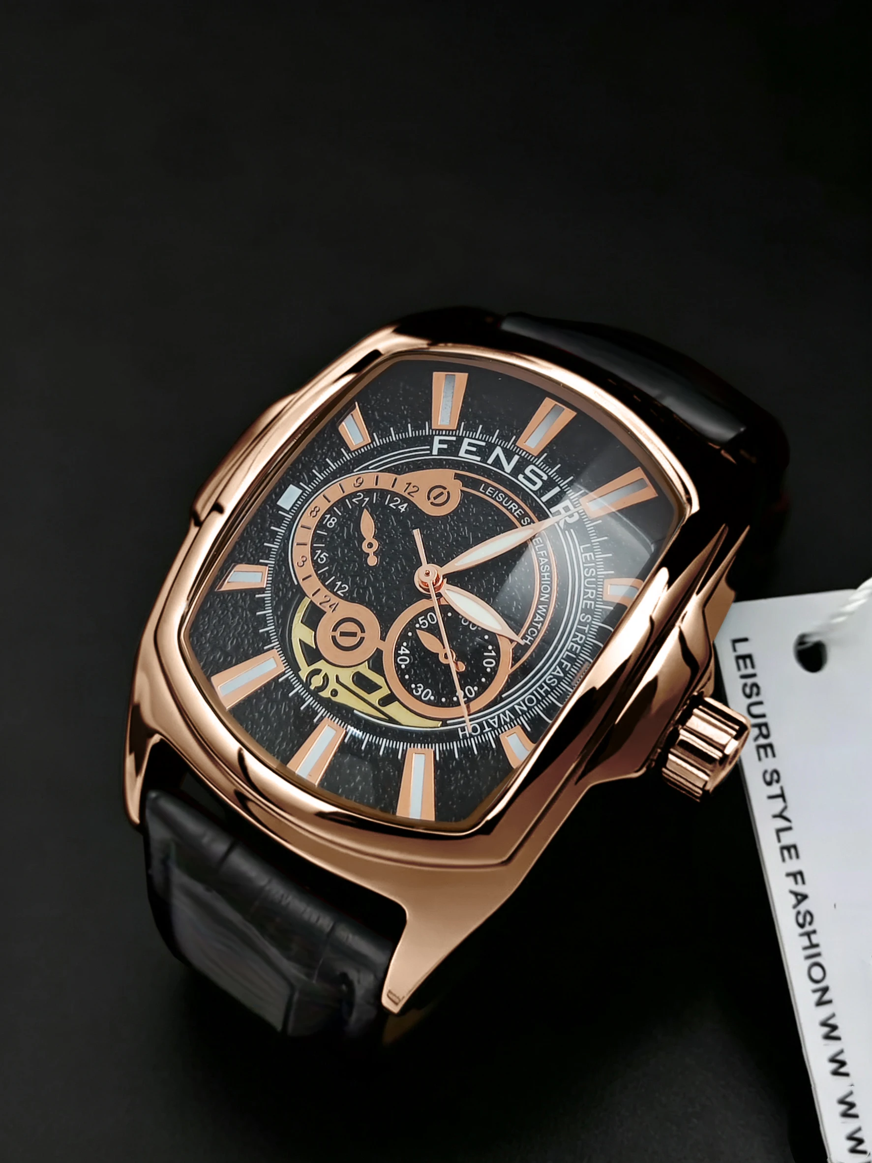 Popular Men's Watch, Light Luxury Barrel-Shaped Men's Quartz Watch, Trendy Business Luminous Waterproof Wristwatch, Leather Strap Casual Versatile Wristwatch, Men's Daily Commute Versatile Fashion Accessory, High-End Quality Birthday Gift Trendy Men's Wat
Popular Men's Watch, Light Luxury Barrel-Shaped Men's Quartz Watch, Trendy Business Luminous Waterproof Wristwatch, Leather Strap Casual Versatile Wristwatch, Men's Daily Commute Versatile Fashion Accessory, High-End Quality Birthday Gift Trendy Men's Wat