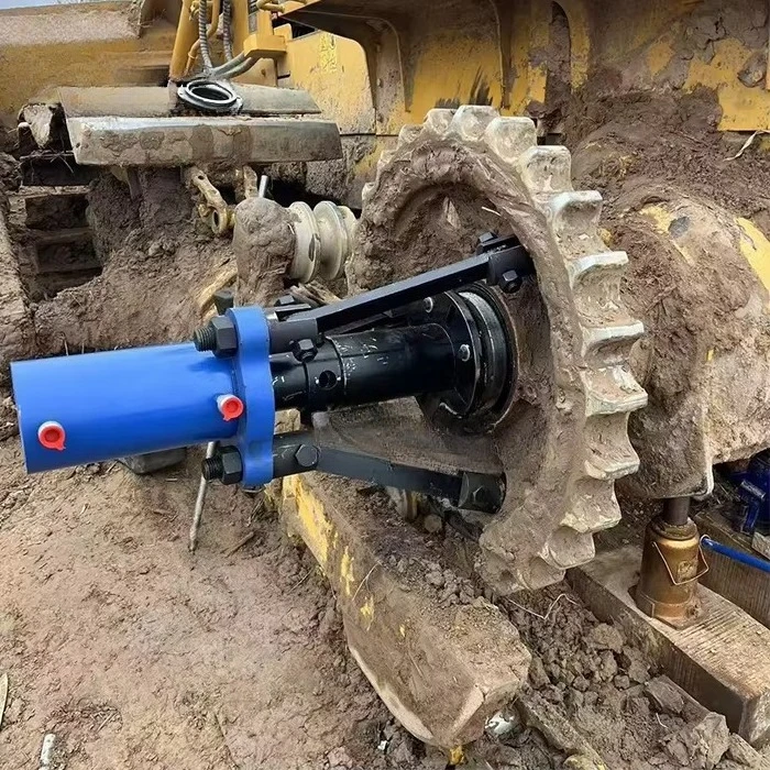 100ton Electric Portable Hydraulic Sprocket Remover to Remover the Main Sprocket of the Final Drive for Bulldozer
100ton Electric Portable Hydraulic Sprocket Remover to Remover the Main Sprocket of the Final Drive for Bulldozer