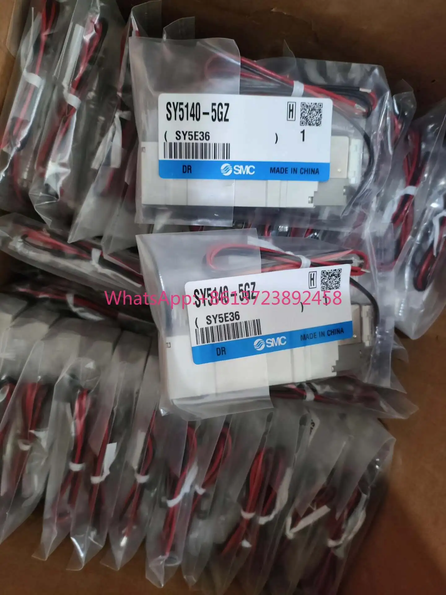 SMC solenoid valve SY5140-5GZ brand new unused original genuine
SMC solenoid valve SY5140-5GZ brand new unused original genuine