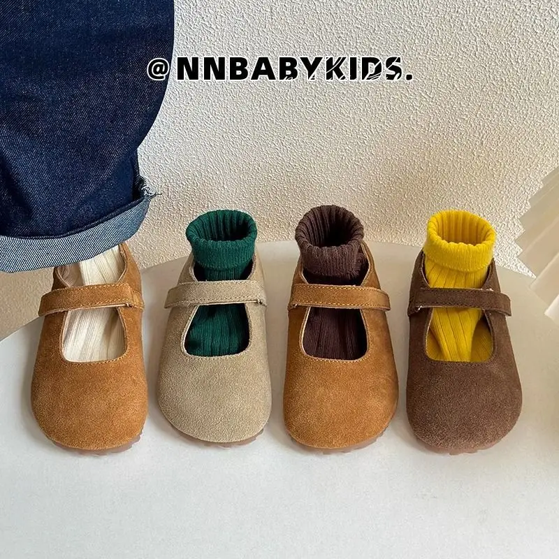 Spring and Autumn Korean Shoes 2024 Childrens Leather Shoes Girls Princess Soft Sole Baby Solid Color Shoes
Spring and Autumn Korean Shoes 2024 Childrens Leather Shoes Girls Princess Soft Sole Baby Solid Color Shoes