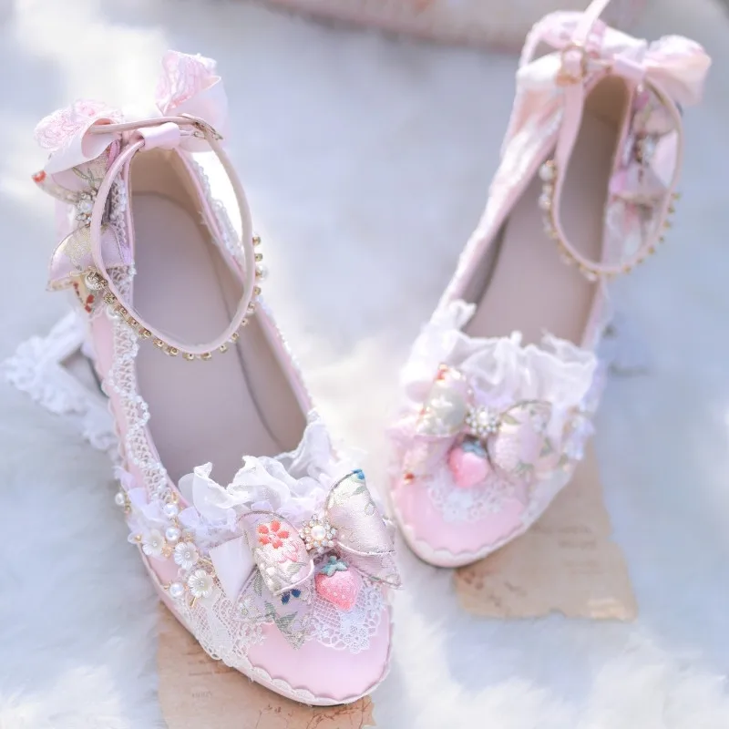 Japanese Original Lolita Shoes Pink Sweet Lace Bow Beading Versatile Pu Thick Heel High Heels Women's Tea Party Princess Shoes
Japanese Original Lolita Shoes Pink Sweet Lace Bow Beading Versatile Pu Thick Heel High Heels Women's Tea Party Princess Shoes