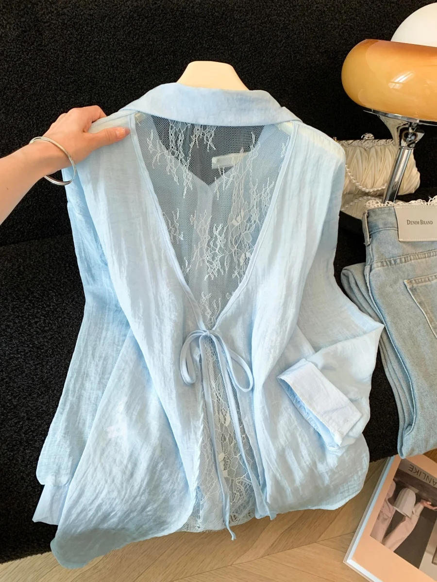 Blue Long Sleeve Women's Shirt Summer New Style Single Button Flip Collar Sun Protection Thin Outerwear Hollow out Back Design
Blue Long Sleeve Women's Shirt Summer New Style Single Button Flip Collar Sun Protection Thin Outerwear Hollow out Back Design