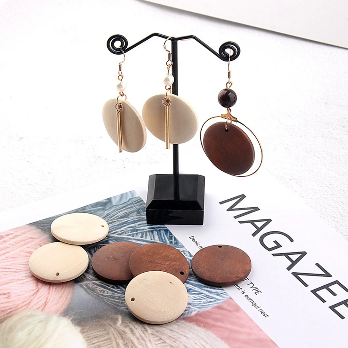 50pcs Round Wooden Pieces 4Cm Diy Craft Wood Pieces With Hole For Art Crafts Wedding Scrapbooking Decoupage Sign Making
50pcs Round Wooden Pieces 4Cm Diy Craft Wood Pieces With Hole For Art Crafts Wedding Scrapbooking Decoupage Sign Making
