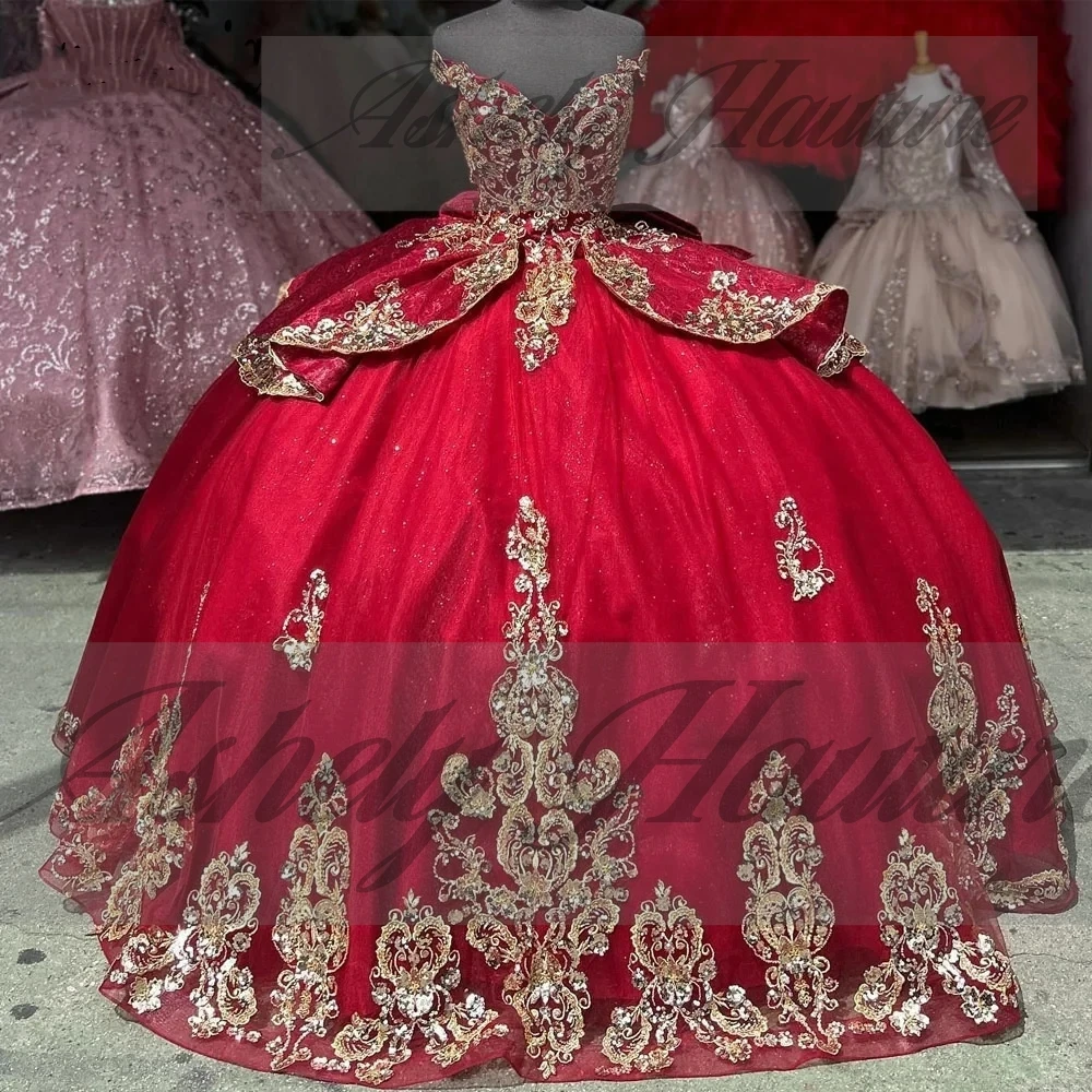 Customized Shiny Red Ball Gowns Quinceanera Dress With Gold Applique 2025 Sweet 16 15 Year Old Party Dress Vestidos De Xv Años
Customized Shiny Red Ball Gowns Quinceanera Dress With Gold Applique 2025 Sweet 16 15 Year Old Party Dress Vestidos De Xv Años
