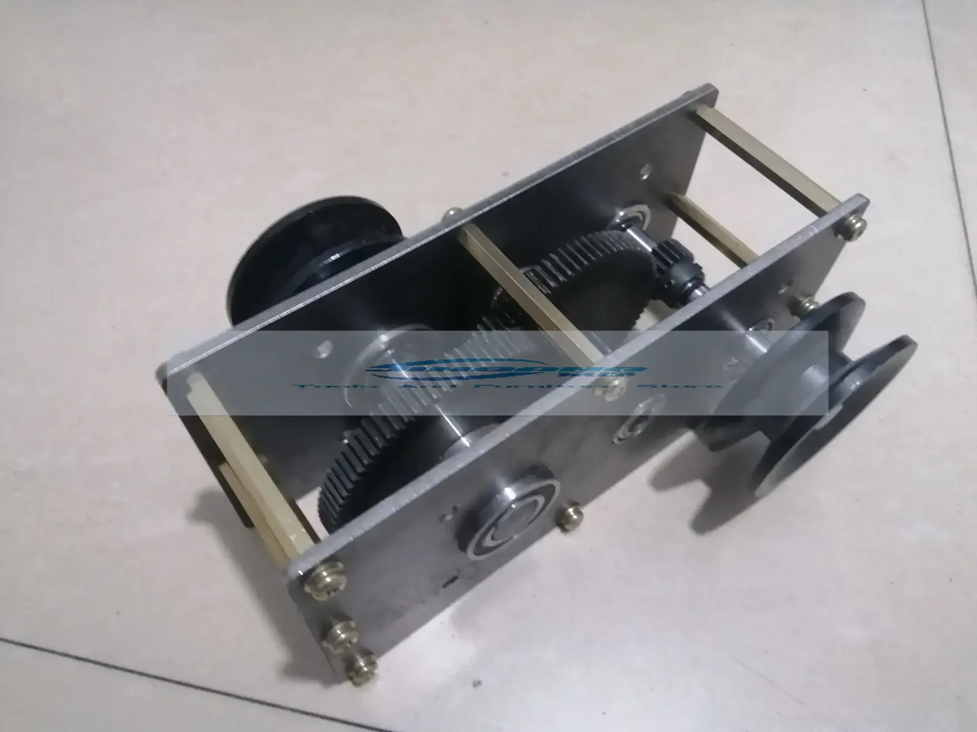 Handslingergenerator Snelheidsverhogende versnellingsbak Wind Hydraulische transmissie Diy Katrol Versnellingsbak Reductiebox
Handslingergenerator Snelheidsverhogende versnellingsbak Wind Hydraulische transmissie Diy Katrol Versnellingsbak Reductiebox