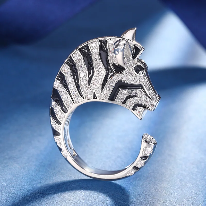 jewelry: new copper base gold-plated zebra light-luxury personalized exaggerated ring
jewelry: new copper base gold-plated zebra light-luxury personalized exaggerated ring