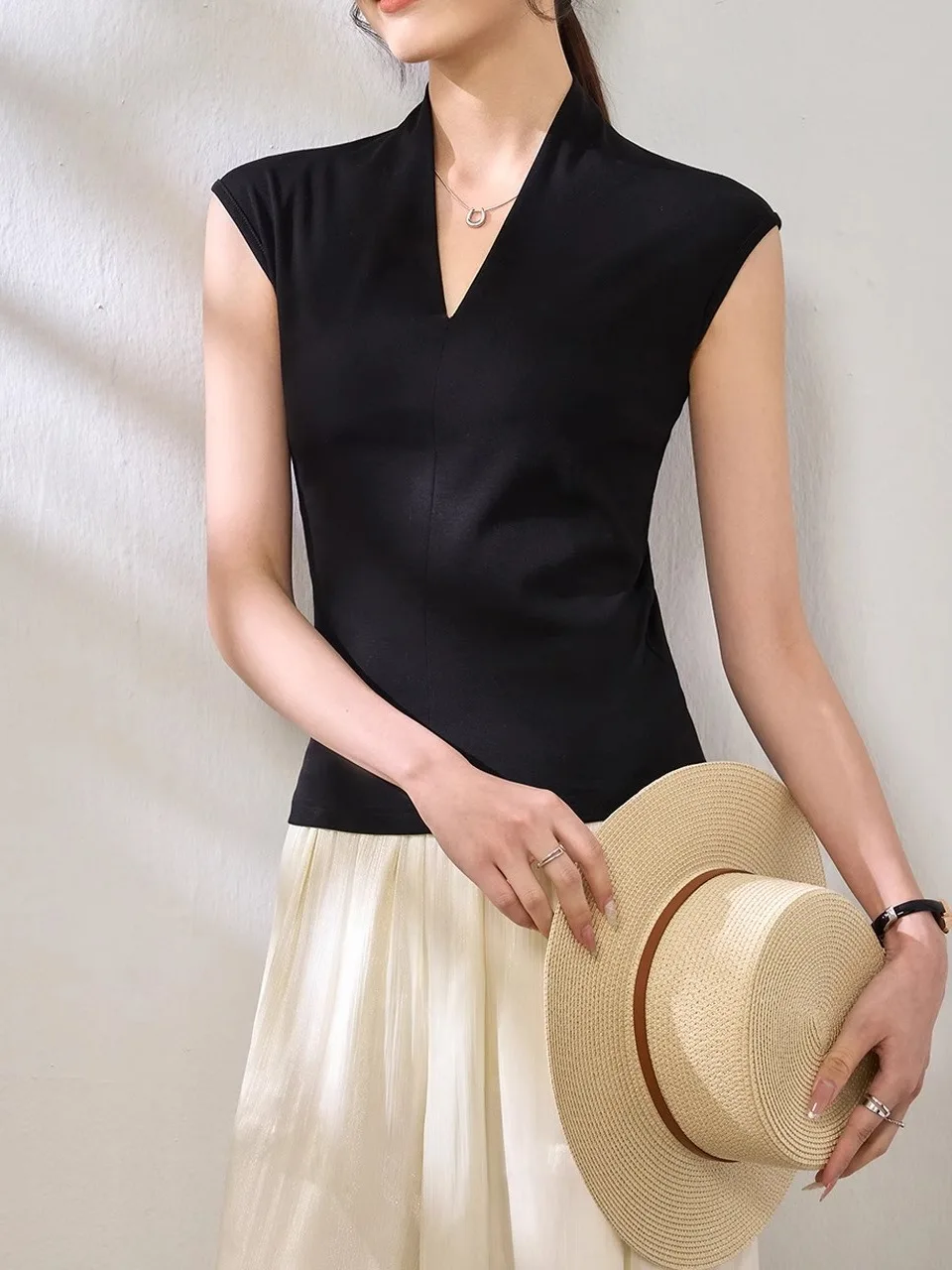 Женская повседневная футболка Svel Pure Color Street Sle Slim Fit Summer Ultra ort Length Regular Thin
Женская повседневная футболка Svel Pure Color Street Sle Slim Fit Summer Ultra ort Length Regular Thin
