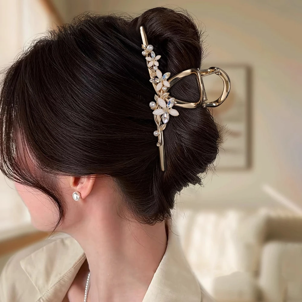 Pearl Flowers Hair Claws New High End Luxury Back Of Head Hairpins Exquisite Hair Accessoires
Pearl Flowers Hair Claws New High End Luxury Back Of Head Hairpins Exquisite Hair Accessoires