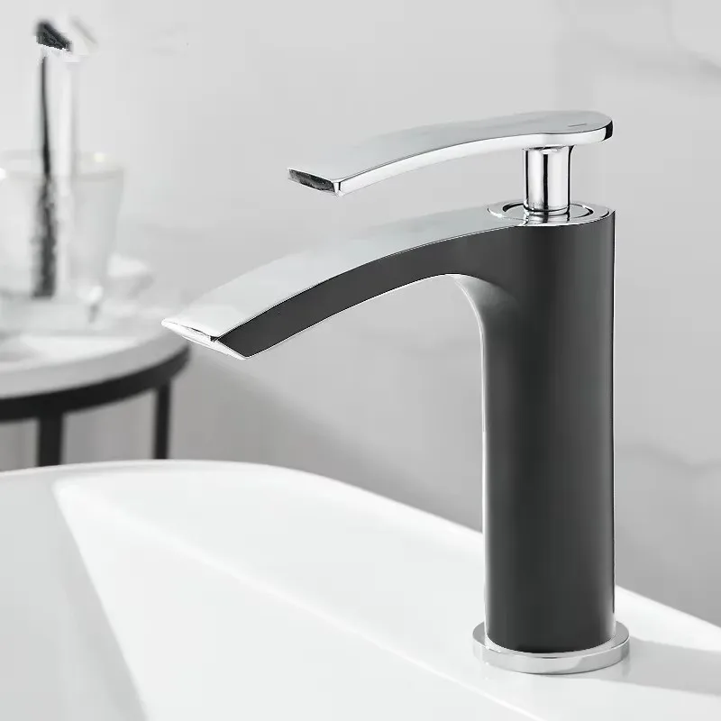 Bathroom Basin Faucet White Gold Sink Tap Single Hole Water Tap Hot and Cold Lavotory Faucet Waterfall Sink mixer
Bathroom Basin Faucet White Gold Sink Tap Single Hole Water Tap Hot and Cold Lavotory Faucet Waterfall Sink mixer