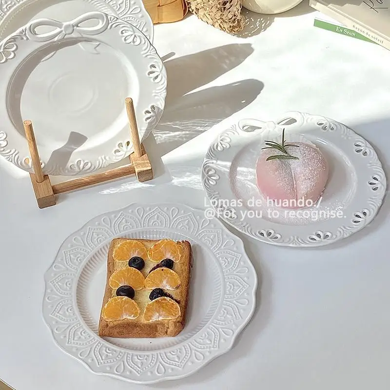 French Relief Pure White Ceramic Western Food Plate Cake Dessert Plate Kitchen Exquisite Light Luxury Plate
French Relief Pure White Ceramic Western Food Plate Cake Dessert Plate Kitchen Exquisite Light Luxury Plate
