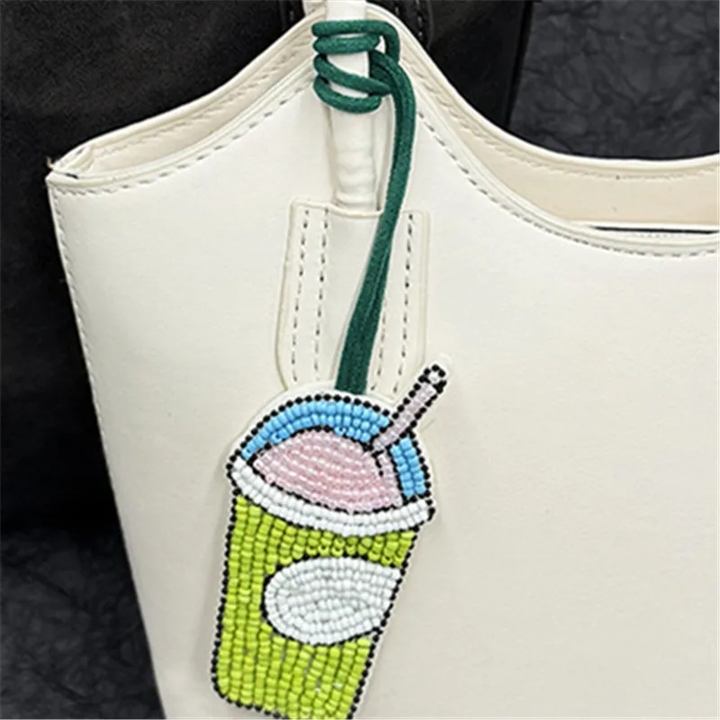 Creative Keychain Car Decoration Rhinestone Beaded Pineapple Wine Glass Drink Hanging Rope Patch Lanyard Patch Applique
Creative Keychain Car Decoration Rhinestone Beaded Pineapple Wine Glass Drink Hanging Rope Patch Lanyard Patch Applique