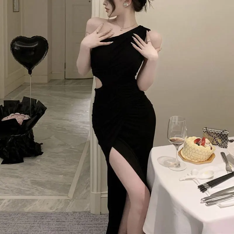 French Style Skew Collar Slim Waist Dresses Women's Clothing Exposed Waist Summer New Asymmetrical Stylish Split Aura Long Dress
French Style Skew Collar Slim Waist Dresses Women's Clothing Exposed Waist Summer New Asymmetrical Stylish Split Aura Long Dress