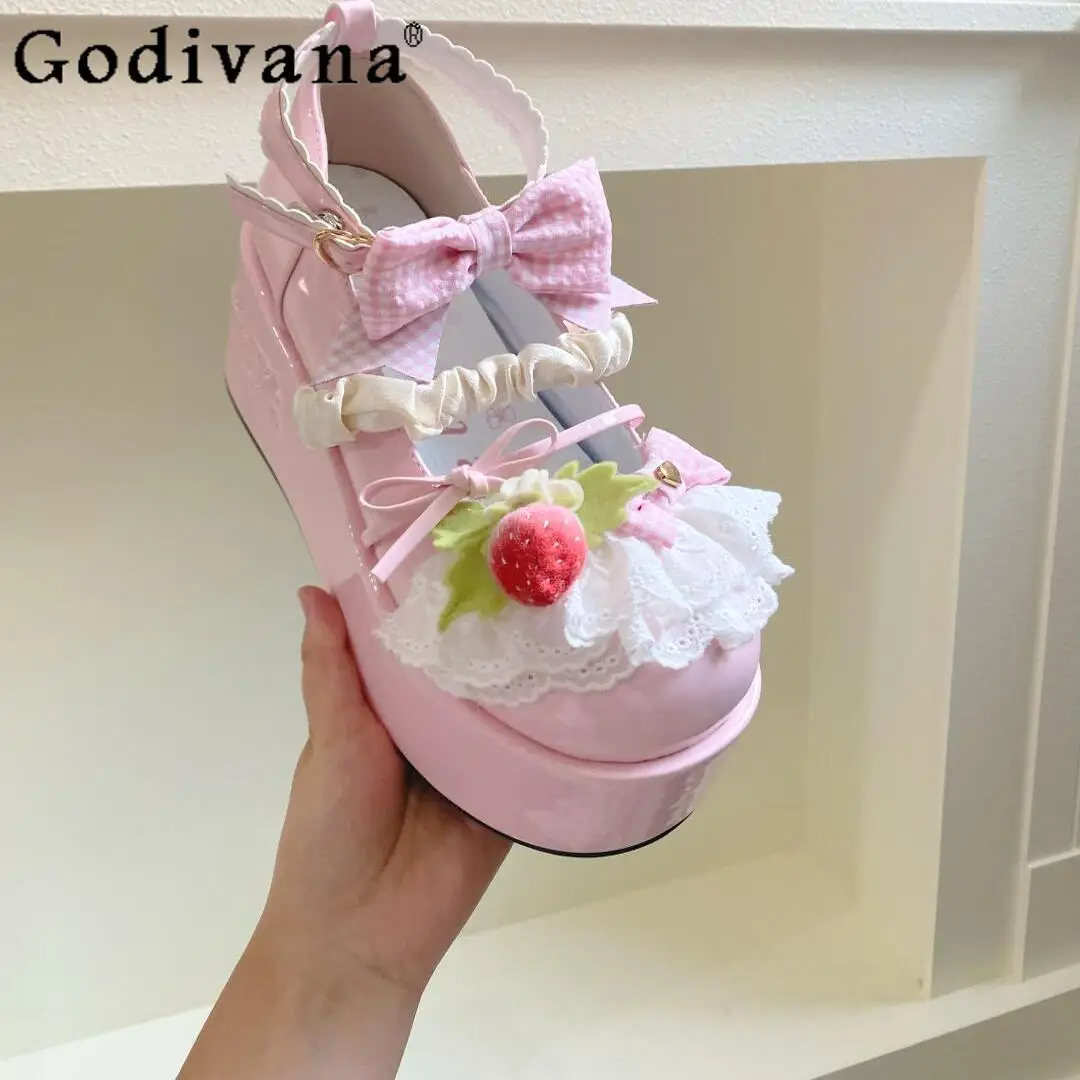 Японская кукла Sense Lolita, туфли-маффины на платформе, милые туфли с круглой головкой, мягкие туфли Kawaii для студентов, маленькие одинарные туфли с кружевом и бантом
Японская кукла Sense Lolita, туфли-маффины на платформе, милые туфли с круглой головкой, мягкие туфли Kawaii для студентов, маленькие одинарные туфли с кружевом и бантом