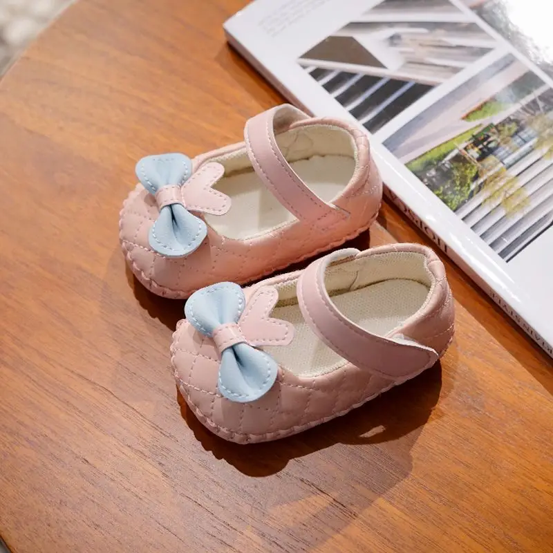 Baby Girls Soft Sole Walking Sandals Summer Princess Style for 0-1 Year Old Stay-On Shoes
Baby Girls Soft Sole Walking Sandals Summer Princess Style for 0-1 Year Old Stay-On Shoes