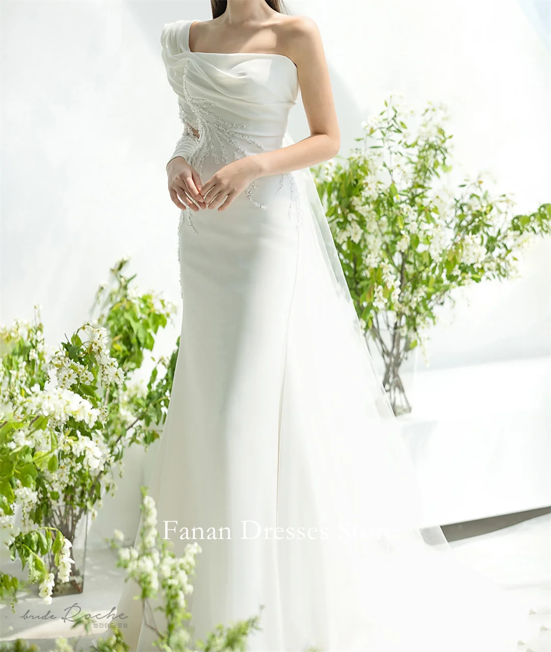 FANAN Korea One-Shoulder Satin Elegant Wedding Dresses 웨딩드레스 Mermaid Sequins Ivory Customized Pretty Bride Gowns Plus Size
FANAN Korea One-Shoulder Satin Elegant Wedding Dresses 웨딩드레스 Mermaid Sequins Ivory Customized Pretty Bride Gowns Plus Size