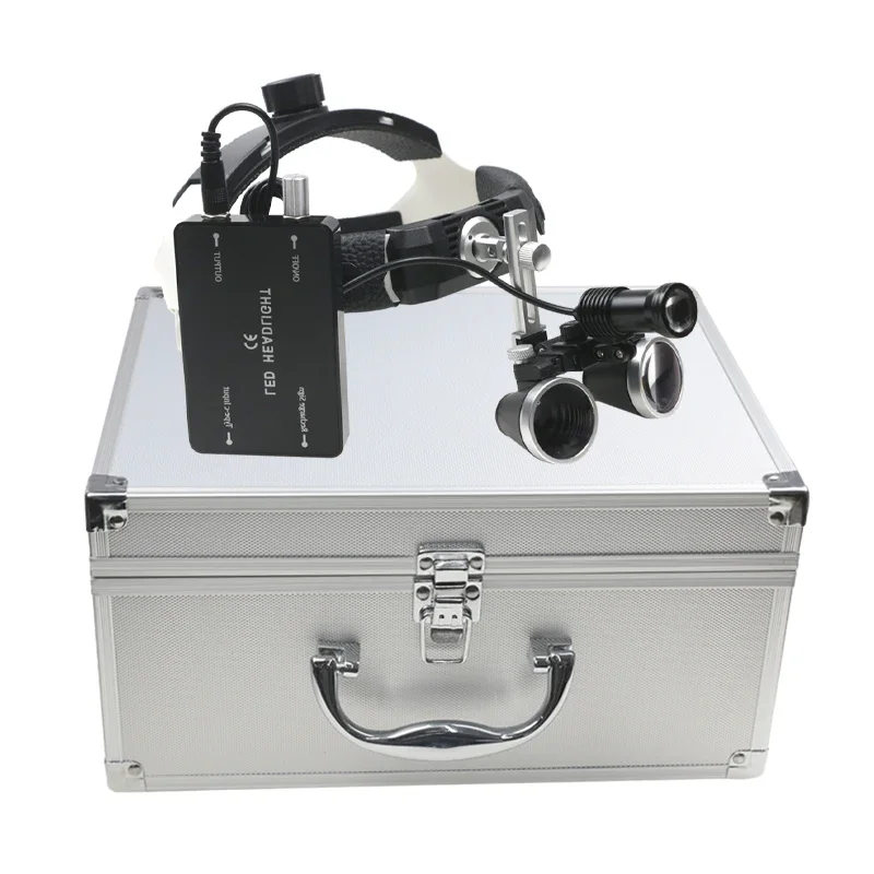 Dental Binocular Magnifier Binocular Surgical Loupes Headlight Dental Instrument 2.5X/3.5X
Dental Binocular Magnifier Binocular Surgical Loupes Headlight Dental Instrument 2.5X/3.5X