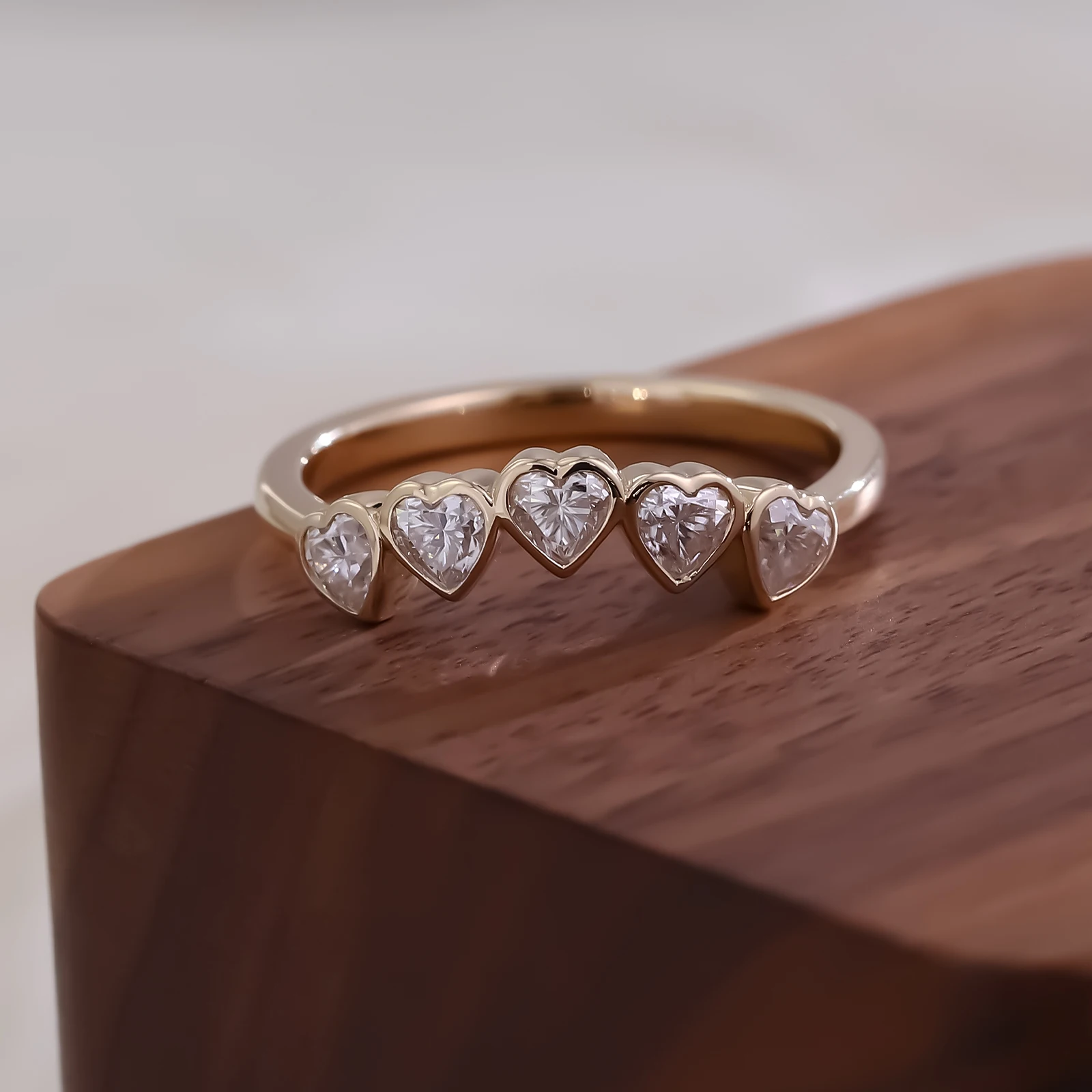 Provence customized DEF/VVS heart cut lab grown diamond rings for women 14K/18K gold wedding Anniversary ring fine jewelry gift
Provence customized DEF/VVS heart cut lab grown diamond rings for women 14K/18K gold wedding Anniversary ring fine jewelry gift