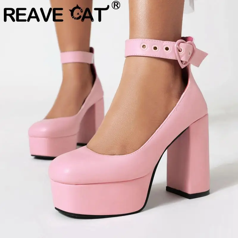 Женские туфли-лодочки REAVE CAT, Туфли Мэри Джейн на высоком каблуке 12 см с круглым носком и ремешком с пряжкой в виде сердечек, привлекательные праздничные туфли размером 42 43
Женские туфли-лодочки REAVE CAT, Туфли Мэри Джейн на высоком каблуке 12 см с круглым носком и ремешком с пряжкой в виде сердечек, привлекательные праздничные туфли размером 42 43