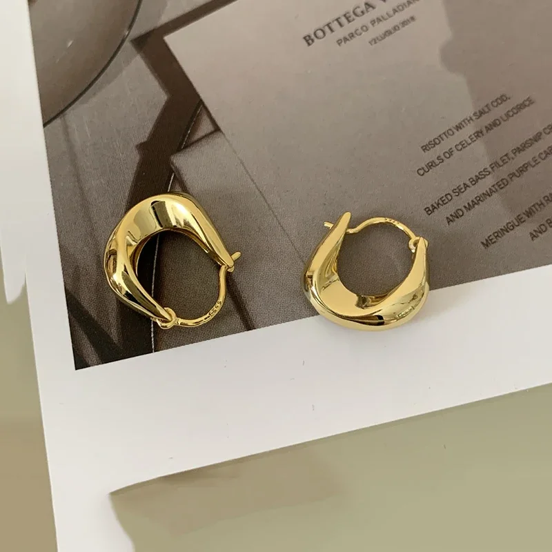 Real 925 Sterling Silver Round Geometric 18K Hoop Earrings for Women Classic Fine Jewelry Minimalist European Style Accessories
Real 925 Sterling Silver Round Geometric 18K Hoop Earrings for Women Classic Fine Jewelry Minimalist European Style Accessories