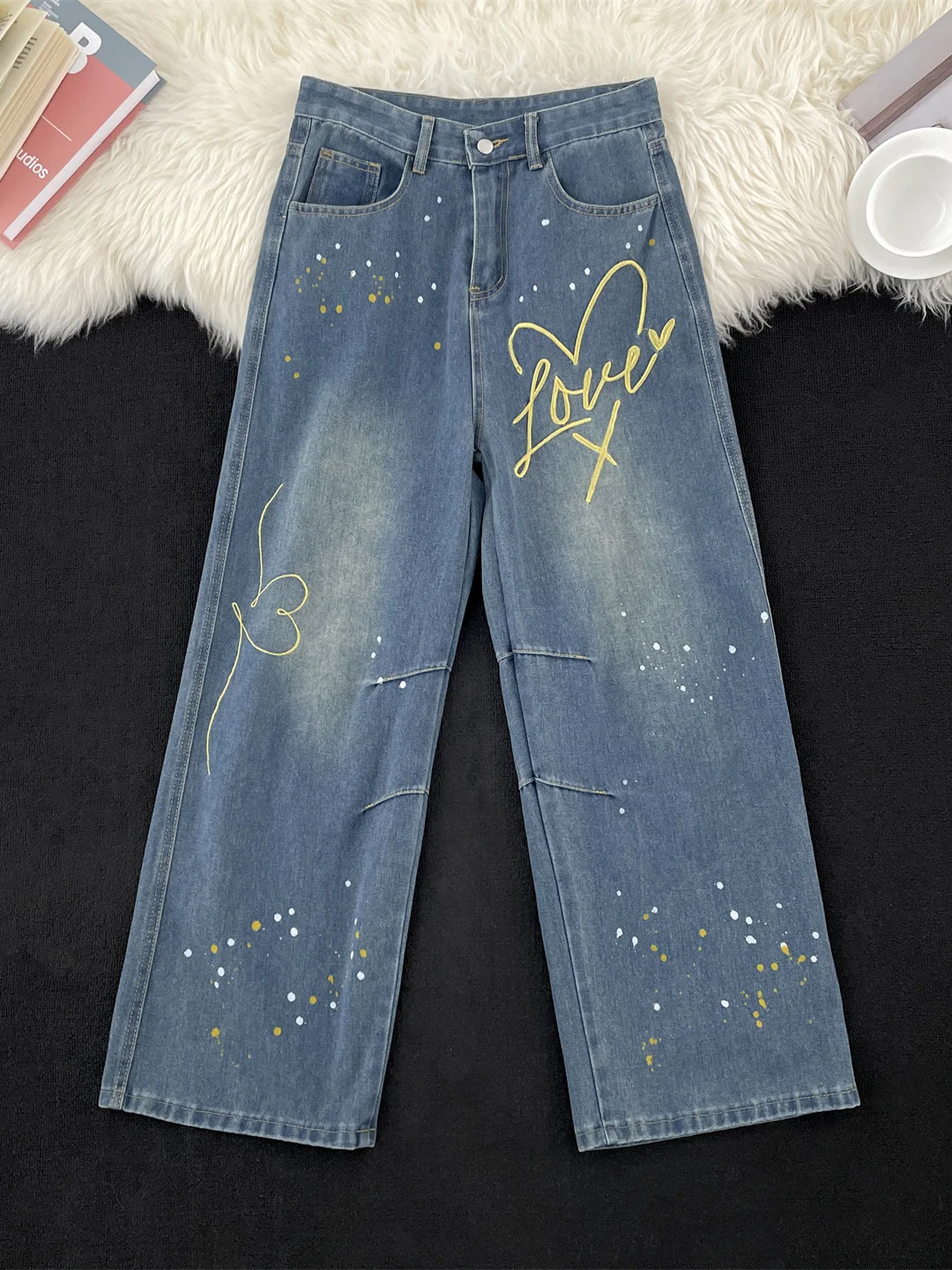 Retro American Casual Embroidered Letter Men's Jeans Loose Straight Leg Denim Pants Spring Autumn Trendy Brand High Waist ...
Retro American Casual Embroidered Letter Men's Jeans Loose Straight Leg Denim Pants Spring Autumn Trendy Brand High Waist ...