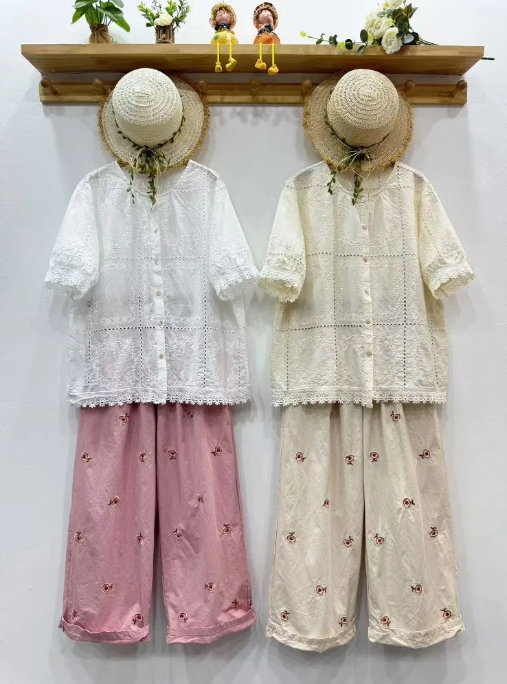Designer luxury brand blouse 100% cotton white beige eyelet lace embroider patchwork shirts and blouses boho clothing
Designer luxury brand blouse 100% cotton white beige eyelet lace embroider patchwork shirts and blouses boho clothing