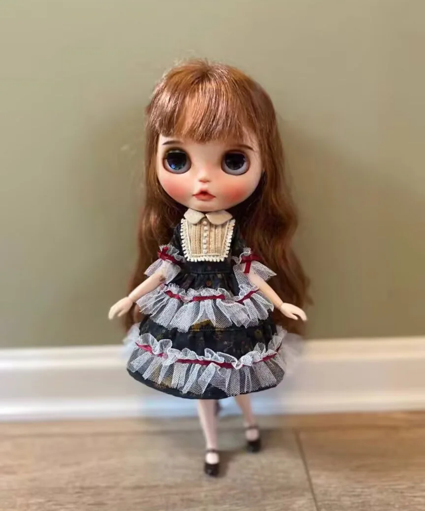 1 шт., цельное шелковое платье в стиле ретро в сельском стиле Blythe/landoudou (подходит для azone, Pullip, Ob22,24,26, Licca)
1 шт., цельное шелковое платье в стиле ретро в сельском стиле Blythe/landoudou (подходит для azone, Pullip, Ob22,24,26, Licca)