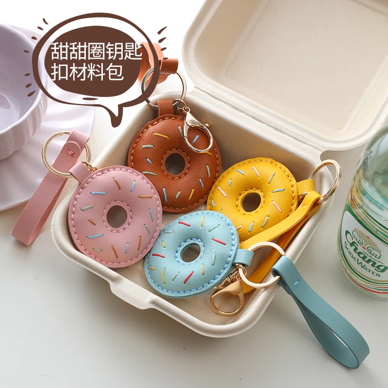 Diy Handmade Donut Strawberry Bag Pendant Creative Material Bag Cute Car Accessory Leather Self Made Keychain Decoration Pendant 
Diy Handmade Donut Strawberry Bag Pendant Creative Material Bag Cute Car Accessory Leather Self Made Keychain Decoration Pendant