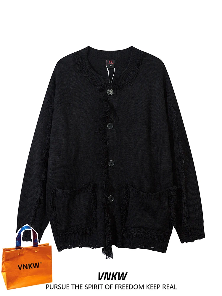 Мужской вязаный кардиган в американском стиле с эффектом потертости, осенне-зимний, свободный крой, однотонный, с дырками и бахромой, для пар
Мужской вязаный кардиган в американском стиле с эффектом потертости, осенне-зимний, свободный крой, однотонный, с дырками и бахромой, для пар