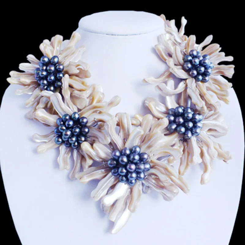 Fashion elegant shell pearl necklace 。Glamour Women's Classic Necklace 22"
Fashion elegant shell pearl necklace 。Glamour Women's Classic Necklace 22"