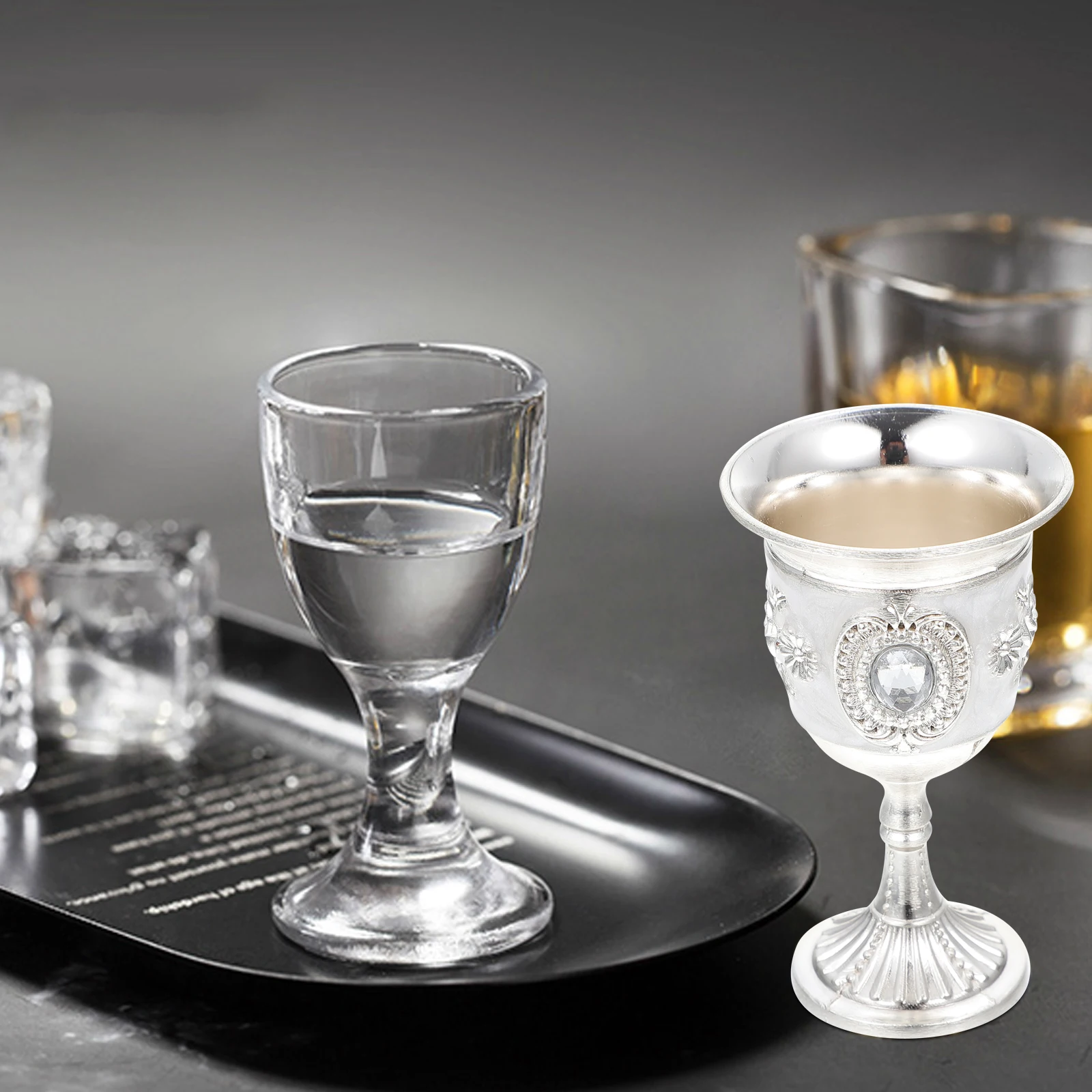 1Pcs High-Quality Metal Wine Cup Exquisite Design European Style Decorative Goblet for Home Restaurant Party Hotel Use
1Pcs High-Quality Metal Wine Cup Exquisite Design European Style Decorative Goblet for Home Restaurant Party Hotel Use