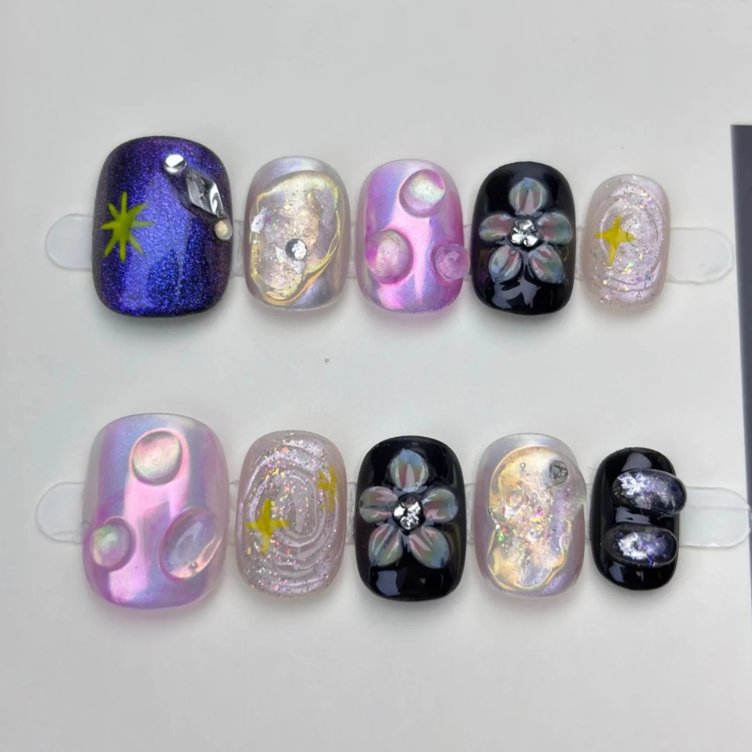 10pcs Short Square Round Handmade False Nails Aurora Purple Press on Nails Dopamine Flower Design Fake Nail Wearable Manicure
10pcs Short Square Round Handmade False Nails Aurora Purple Press on Nails Dopamine Flower Design Fake Nail Wearable Manicure