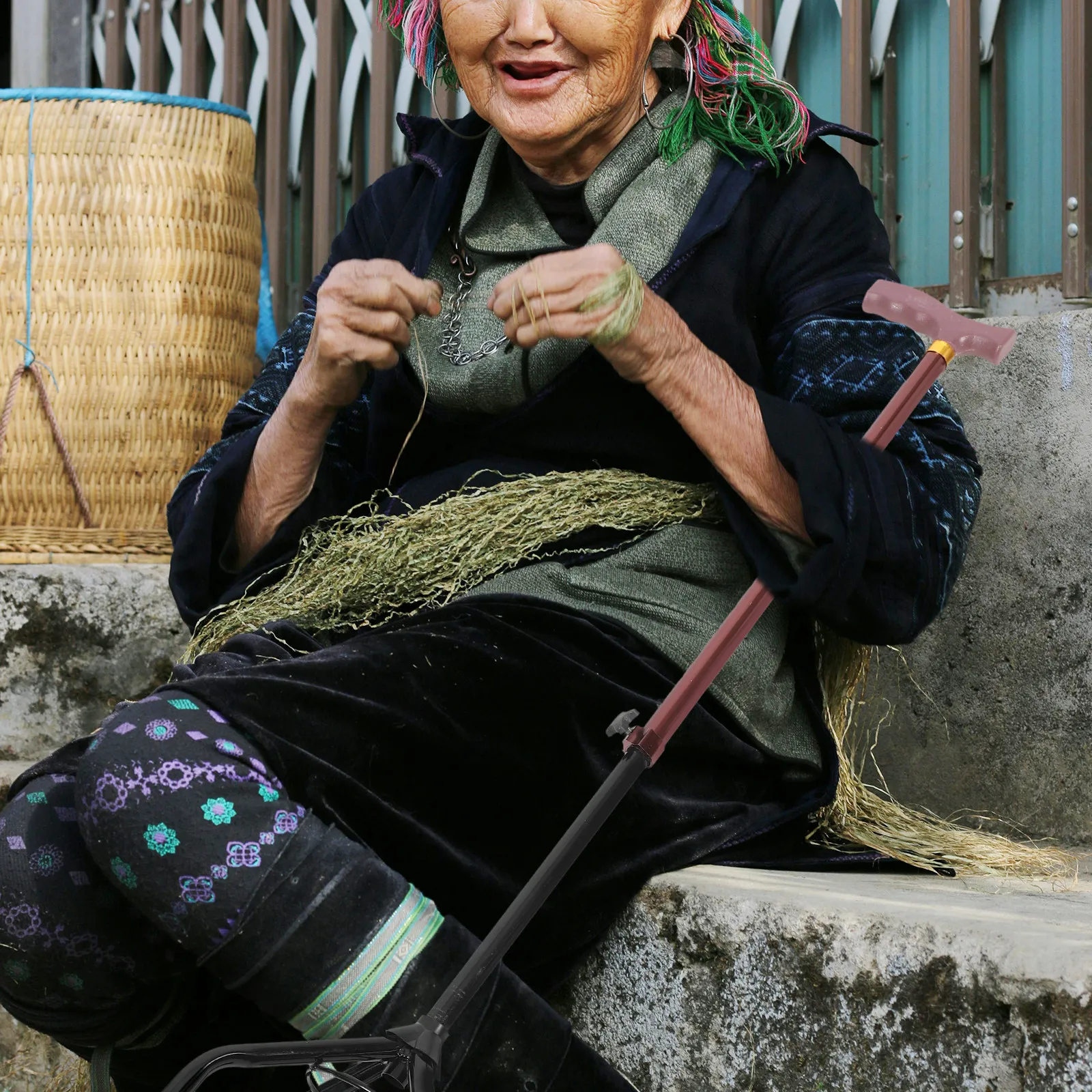 Регулируемая разборная трость с резиновым наконечником из алюминиевого сплава, нескользящая, для пожилых людей, для прогулок на свежем воздухе, походов и треккинга
Регулируемая разборная трость с резиновым наконечником из алюминиевого сплава, нескользящая, для пожилых людей, для прогулок на свежем воздухе, походов и треккинга