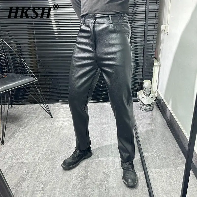 HKSH Spring New Men's Tide Dark PU Leather Pants High-end Slim Fit Versatile Casual Straight Trend Techwear Chic Fashion HK4331
HKSH Spring New Men's Tide Dark PU Leather Pants High-end Slim Fit Versatile Casual Straight Trend Techwear Chic Fashion HK4331