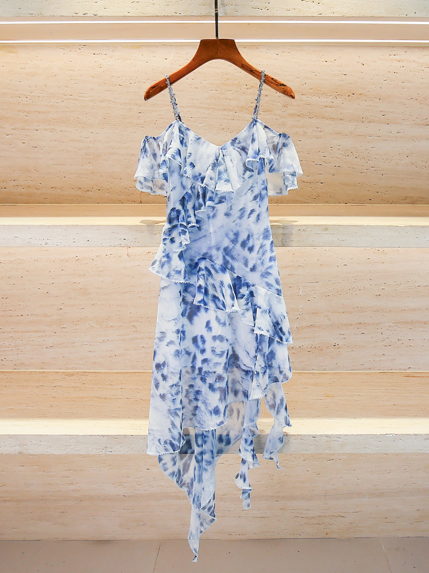 High Waist Asymmetrical Hem Print Strapless Dress Elegant Simple Style Commute High Quality Summer 2025 Women's Fashion Dress
High Waist Asymmetrical Hem Print Strapless Dress Elegant Simple Style Commute High Quality Summer 2025 Women's Fashion Dress