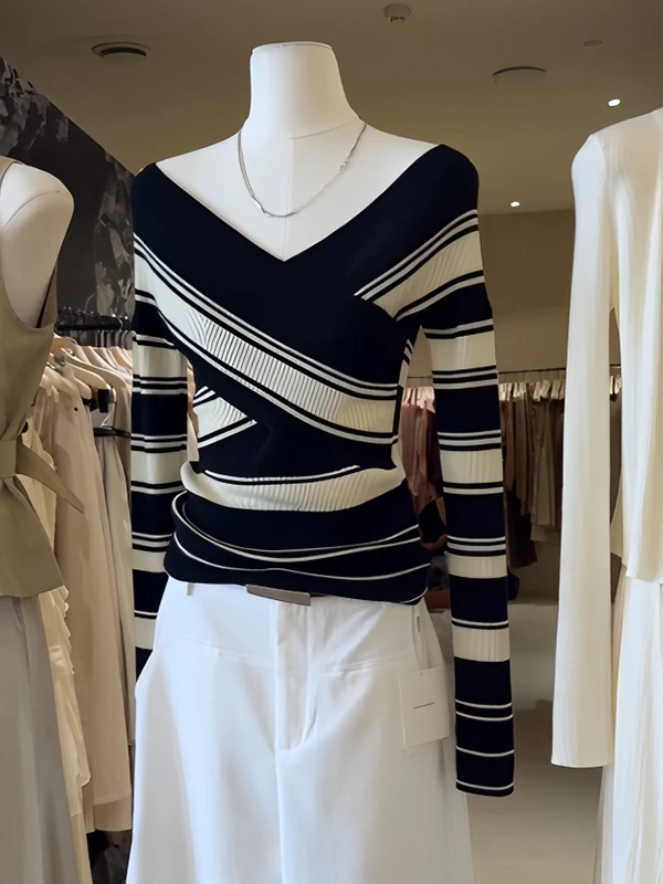 Color Block Striped One Shoulder Knitted Sweater Women's Slim Fit Fashion Design Spring New Style V-Neck Long Sleeve Top
Color Block Striped One Shoulder Knitted Sweater Women's Slim Fit Fashion Design Spring New Style V-Neck Long Sleeve Top
